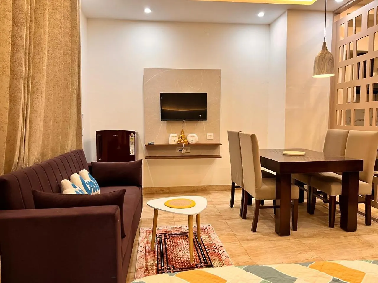 Green Cove Zirakpur Apartment